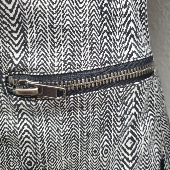 RVCA x Ashley Smith Zipper Detail Blazer OW18 - Picture 5 of 9